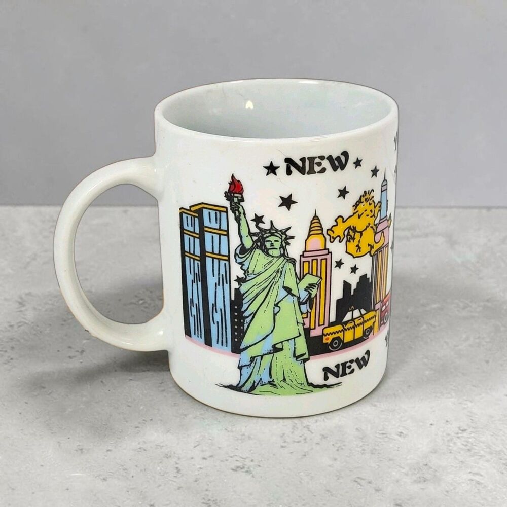 Vintage NYC Mug Twin Towers King Kong Statue of Liberty Souvenir Ceramic Rare